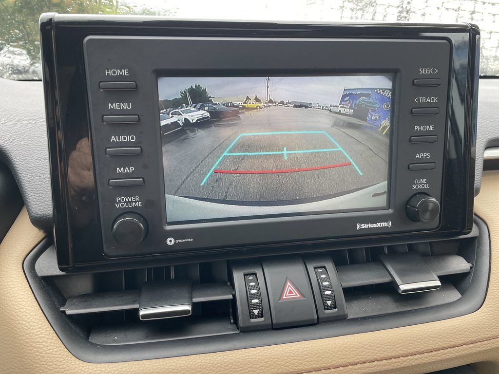 Certified 2022 Toyota RAV4 XLE Premium AWD/4WD image 20