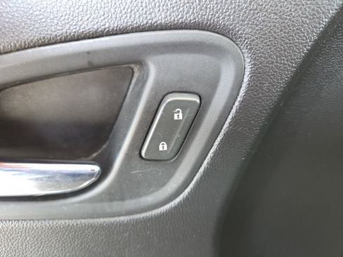 Used 2021 Chevrolet Colorado Z71 w/ Z71 Midnight Edition image 56