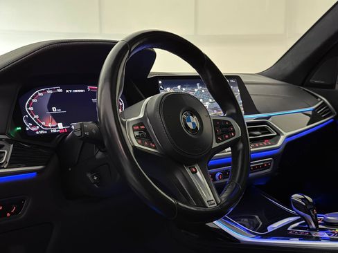 Used 2022 BMW X7 M50i w/ Cold Weather Package AWD/4WD image 21