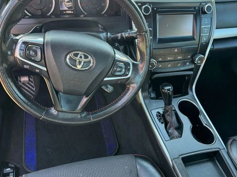 Used 2016 Toyota Camry SE w/ Moonroof Package image 20