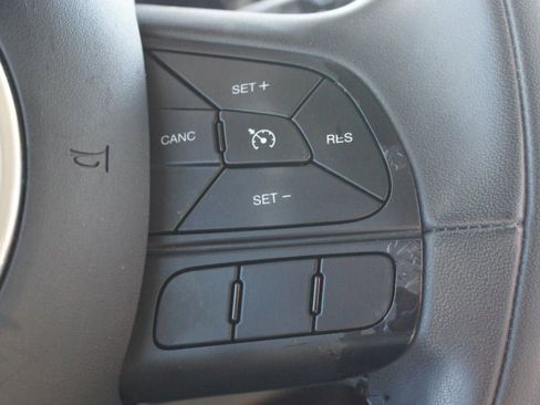 Used 2017 FIAT 500X Trekking image 9