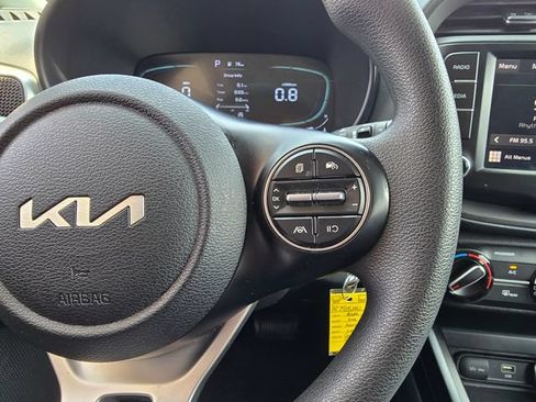 Used 2024 Kia Soul LX w/ Option Group 015 FWD image 15