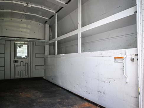 Used 2022 RAM ProMaster 3500 w/ Convenience Group FWD image 16