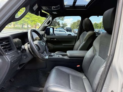 Used 2024 Lexus GX 550 AWD/4WD image 13