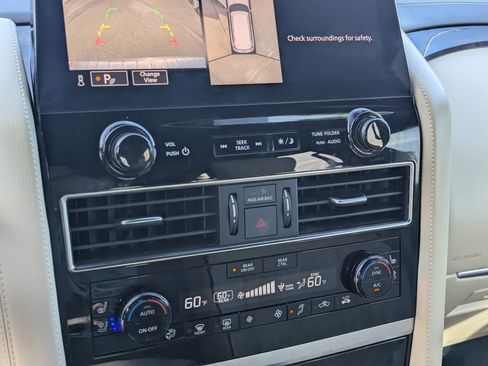 Certified 2024 INFINITI QX80 Sensory image 25