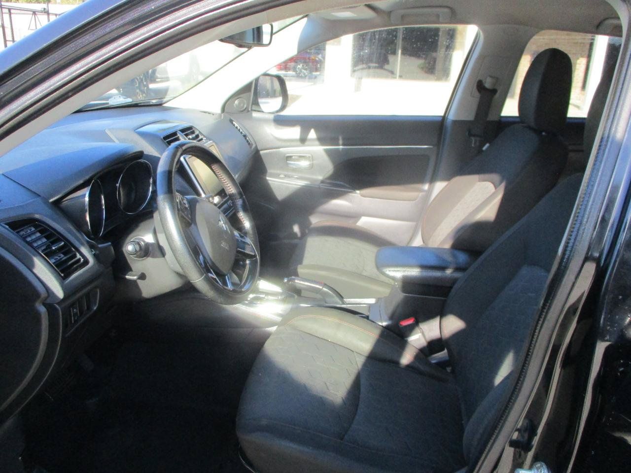 Used 2022 Mitsubishi Outlander Sport SE AWD/4WD image 17