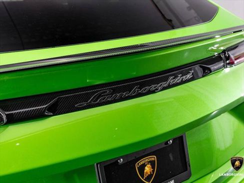 Used 2022 Lamborghini Urus AWD/4WD image 15