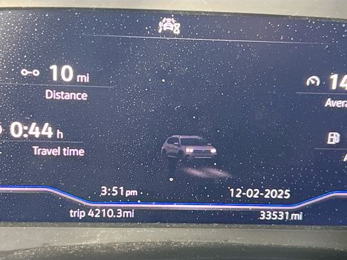 Used 2022 Volkswagen Atlas SE image 12