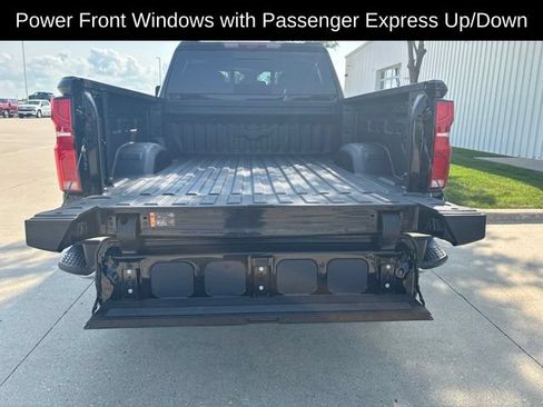 Certified 2025 Chevrolet Silverado 2500 LTZ w/ LTZ Premium Package AWD/4WD image 20