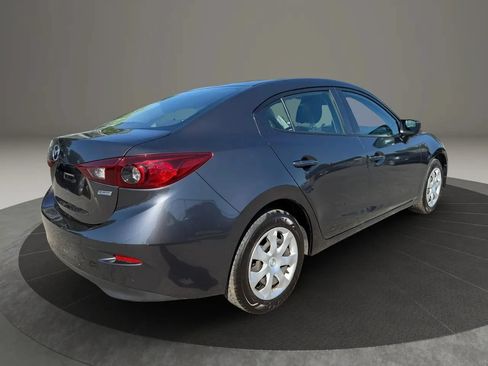 Used 2018 MAZDA MAZDA3 Sport FWD image 5