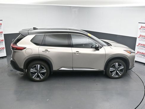 Used 2021 Nissan Rogue Platinum AWD/4WD image 31
