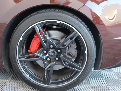 Used 2022 Chevrolet Corvette Stingray Premium Conv w/ Z51 Performance Package RWD image 17