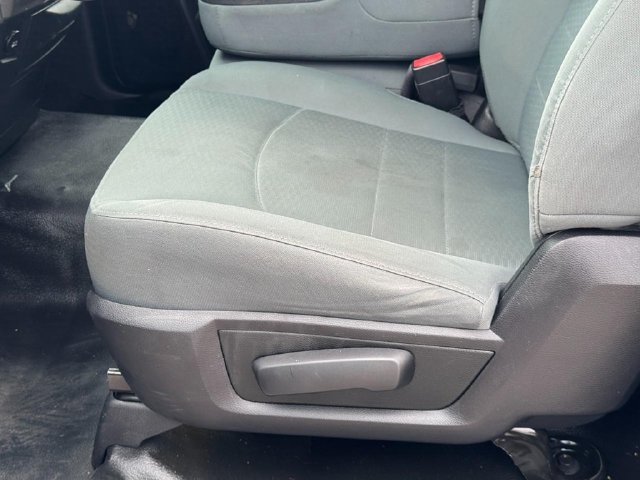 Used 2018 RAM 1500 Express RWD image 21