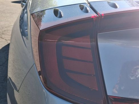 Used 2023 Hyundai Sonata Limited w/ Preferred Accessory Package FWD image 10