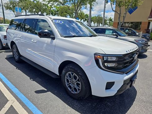 Certified 2025 Ford Expedition Max Active AWD/4WD image 1