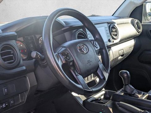 Used 2021 Toyota Tacoma SR w/ SR Convenience Package image 9