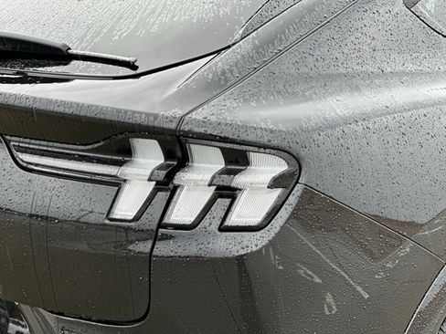 New 2025 Ford Mustang Mach-E Premium RWD image 34