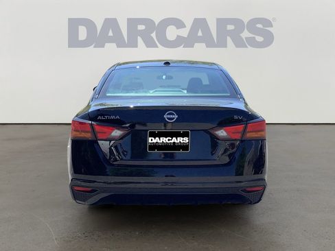 Used 2024 Nissan Altima 2.5 SV FWD image 6