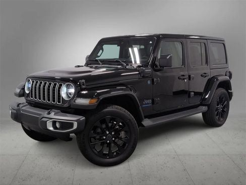 Used 2025 Jeep Wrangler Sahara w/ Safety Group image 1