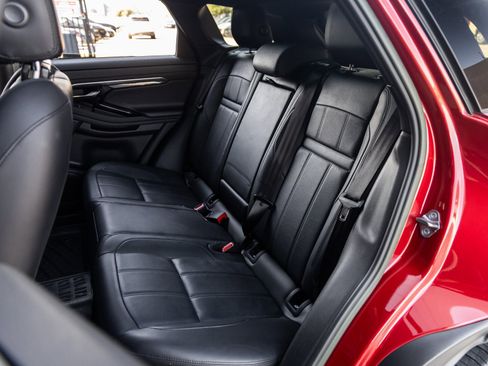 Used 2023 Land Rover Range Rover Evoque R-Dynamic S image 32