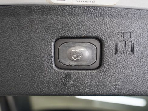 Used 2018 Ford Edge Titanium w/ Equipment Group 301A FWD image 38