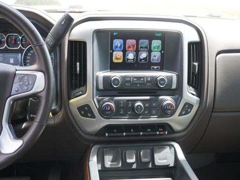 Used 2018 GMC Sierra 1500 SLT w/ Texas SLT Premium Package RWD image 17