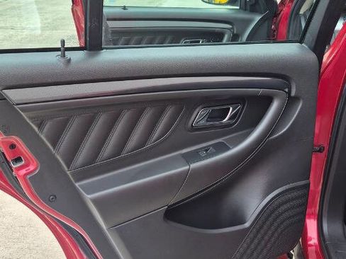 Used 2010 Ford Taurus SHO image 29