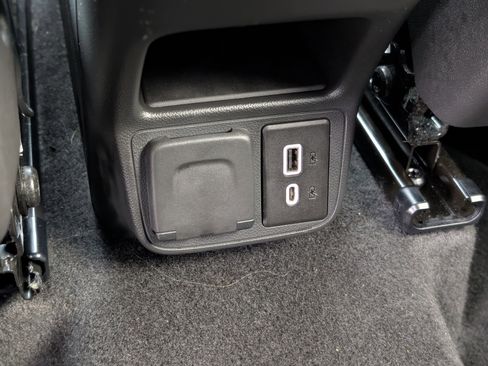 Certified 2023 Chevrolet TrailBlazer RS w/ Convenience Package image 33