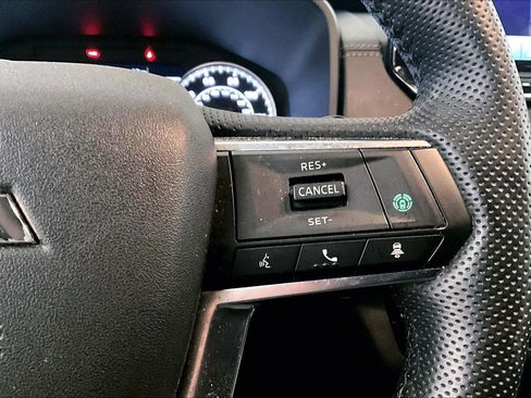 Used 2022 Mitsubishi Outlander SE image 18