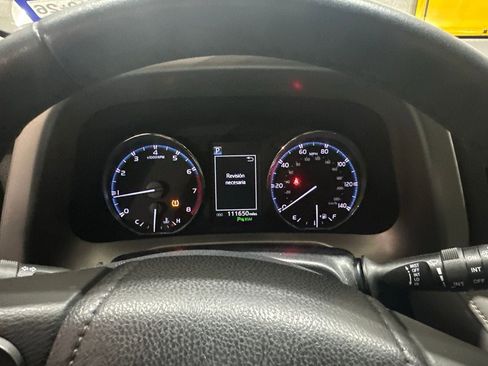 Used 2017 Toyota RAV4 Platinum FWD image 8