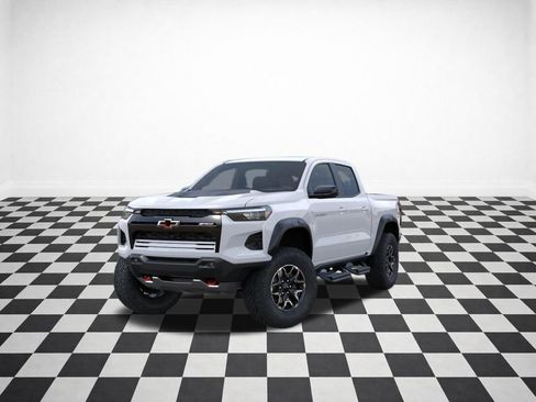 New 2026 Chevrolet Colorado ZR2 w/ Technology Package AWD/4WD image 8