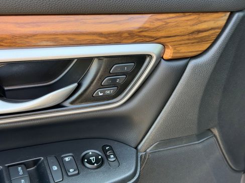 Used 2021 Honda CR-V Touring image 13