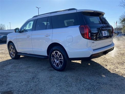 New 2026 Ford Expedition Active image 5