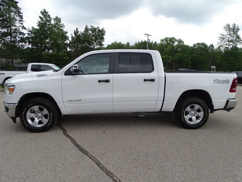 Used 2023 RAM 1500 4x4 Crew Cab Big Horn image 8