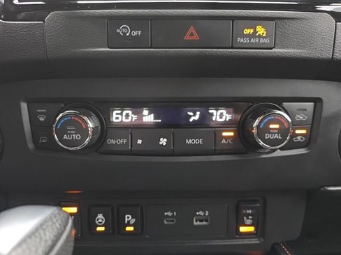 Used 2023 Nissan Frontier PRO-4X w/ Pro-4X Premium Package AWD/4WD image 31