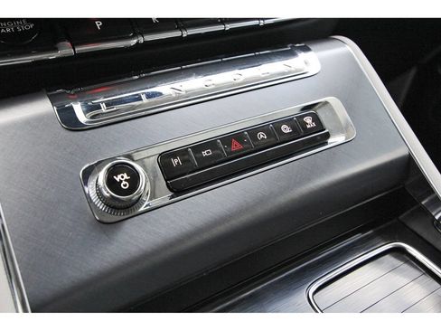 Used 2025 Lincoln Aviator 2WD image 27