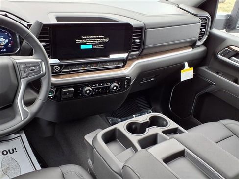 New 2026 Chevrolet Silverado 2500 LT w/ All Star Edition image 5