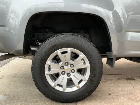 Used 2022 Chevrolet Colorado LT w/ Fleet Safety Package image 29