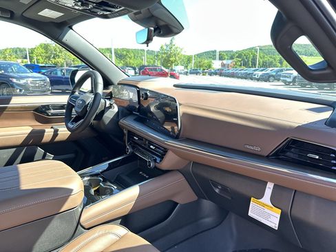 New 2026 Chevrolet Suburban High Country w/ Sun And Tow Package AWD/4WD image 16