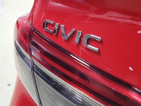 Used 2024 Honda Civic Sport image 8