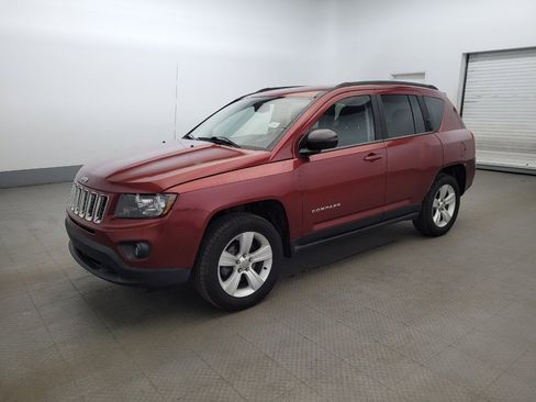 Used 2015 Jeep Compass Sport w/ Power Value Group image 2