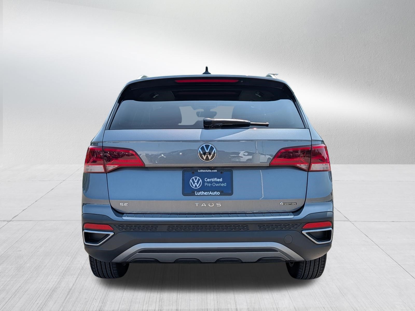 Used 2023 Volkswagen Taos SE w/ Panoramic Sunroof Package AWD/4WD image 6