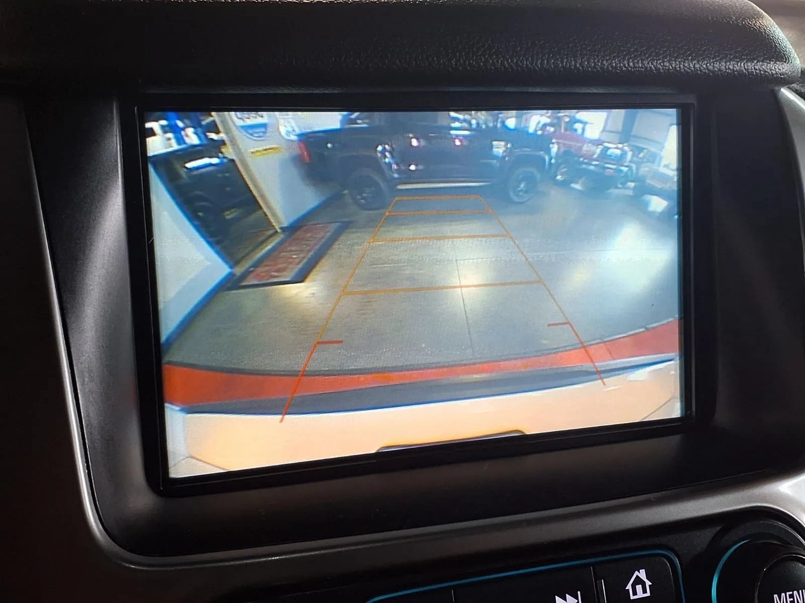Used 2018 Chevrolet Suburban LT AWD/4WD image 20