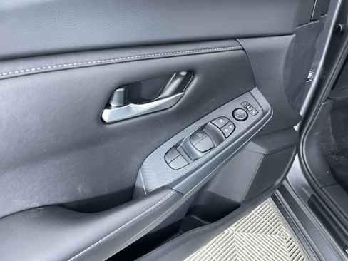 New 2025 Nissan Sentra SV image 14