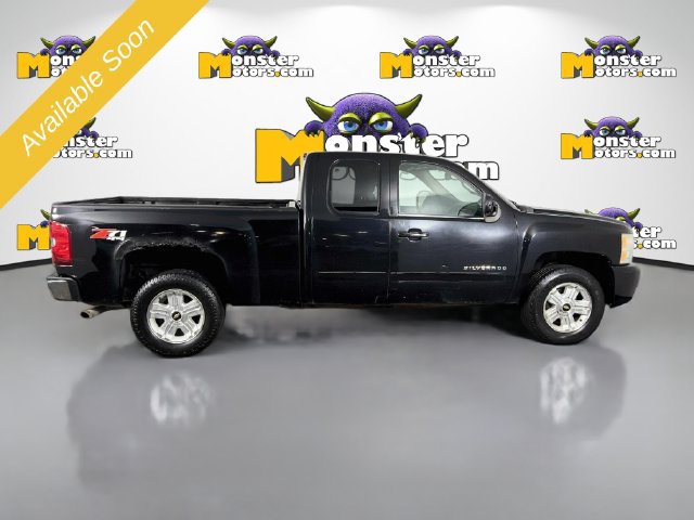 Used 2011 Chevrolet Silverado 1500 LTZ w/ Suspension Package, Off-Road AWD/4WD image 4