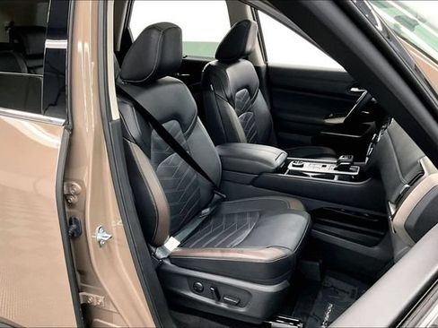 Used 2025 Nissan Pathfinder Platinum w/ Cargo Package AWD/4WD image 8