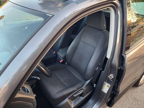 Used 2015 Volkswagen Tiguan S FWD image 24