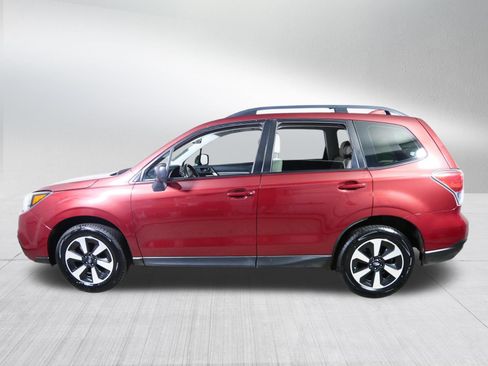Used 2017 Subaru Forester 2.5i w/ Alloy Wheel Package AWD/4WD image 4