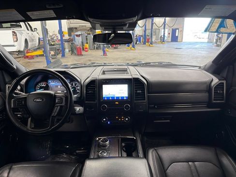 Used 2021 Ford Expedition Limited AWD/4WD image 16