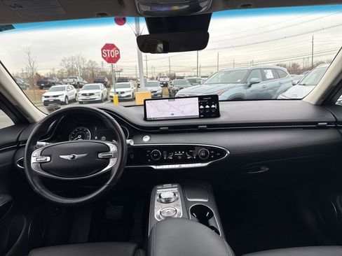 Used 2023 Genesis GV70 2.5T w/ Winter Weather Package image 19